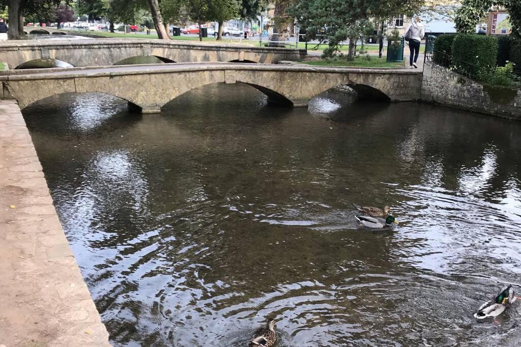 Historic Cotswold Chic Style For Uk Staycation Bourton-on-the-Water Extérieur photo