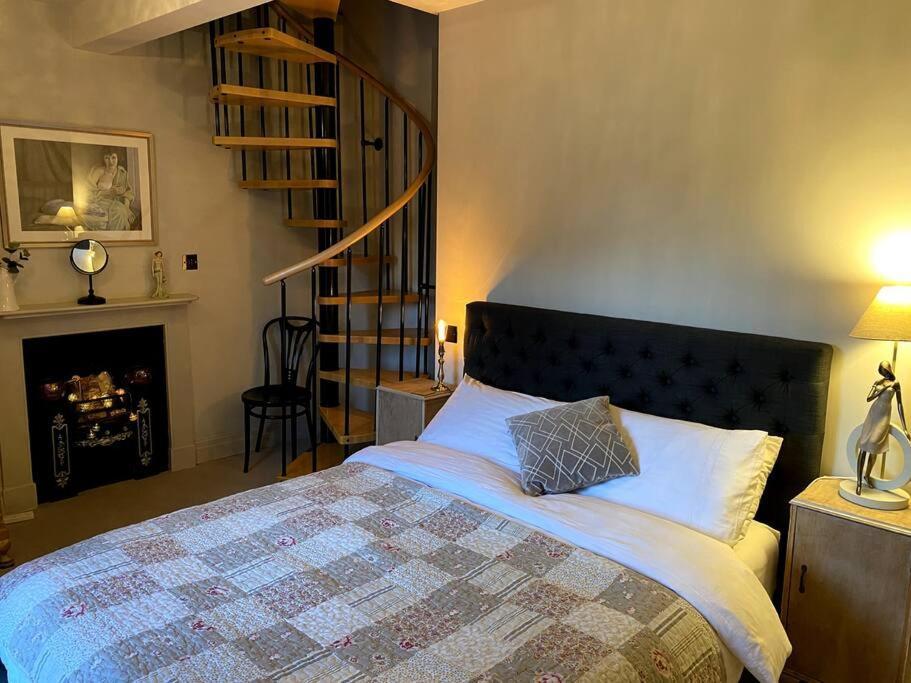 Historic Cotswold Chic Style For Uk Staycation Bourton-on-the-Water Extérieur photo